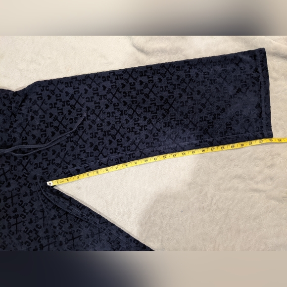 EUC - Size Petite - Juicy Couture - Navy Blue Velour Capris Pants - Picture 6 of 7